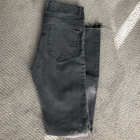 Zara Jeans - Picture 2 of 6